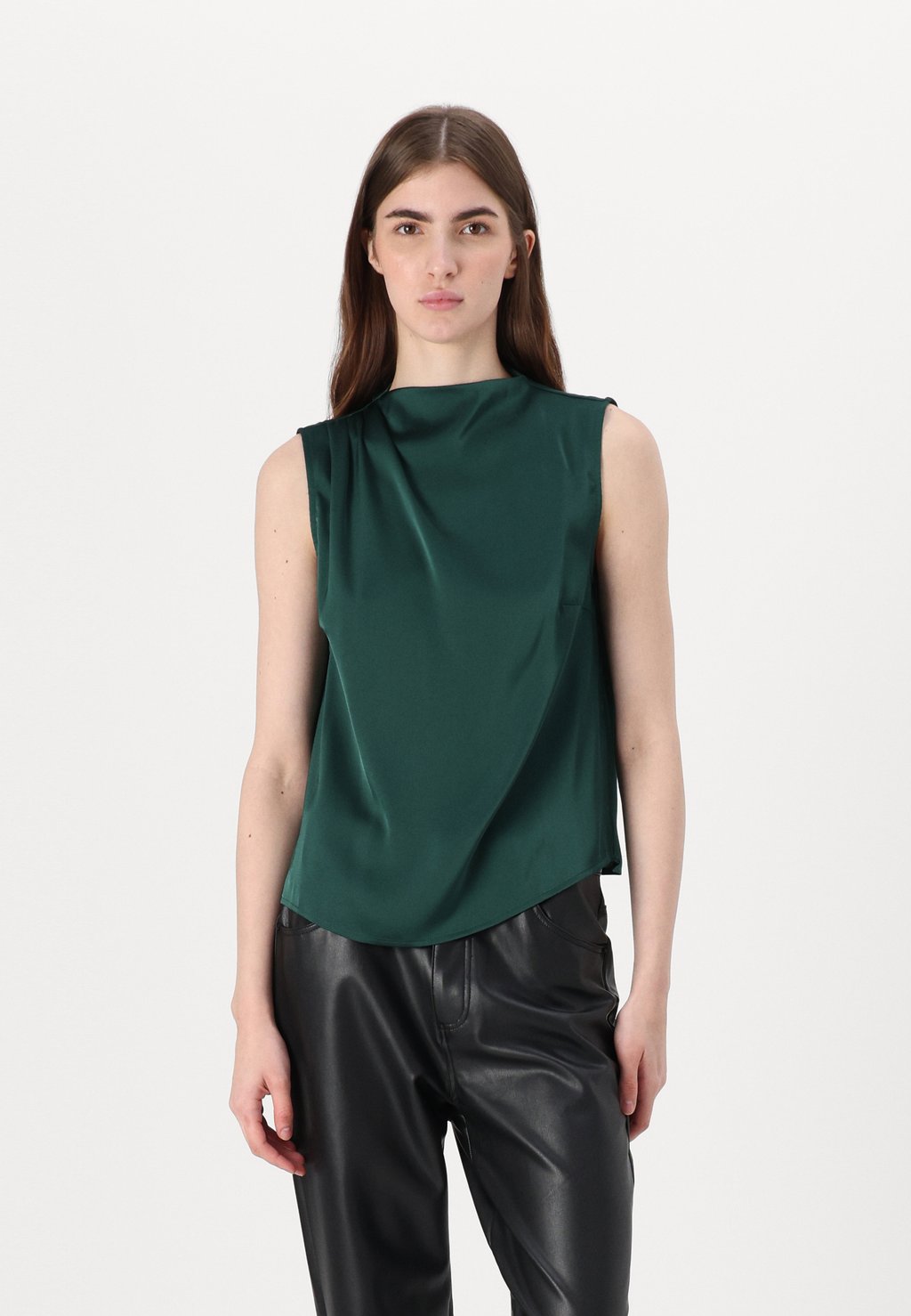 Топ VILULU HIGH NECK VILA, темно-зеленый
Топ VILULU HIGH NECK VILA, темно-зеленый