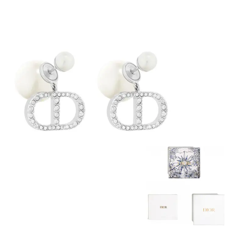 Серьги женские DIOR
Серьги женские DIOR