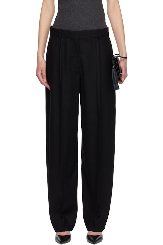 Широкие фланелевые брюки Toteme, черный
Широкие фланелевые брюки Toteme, черный