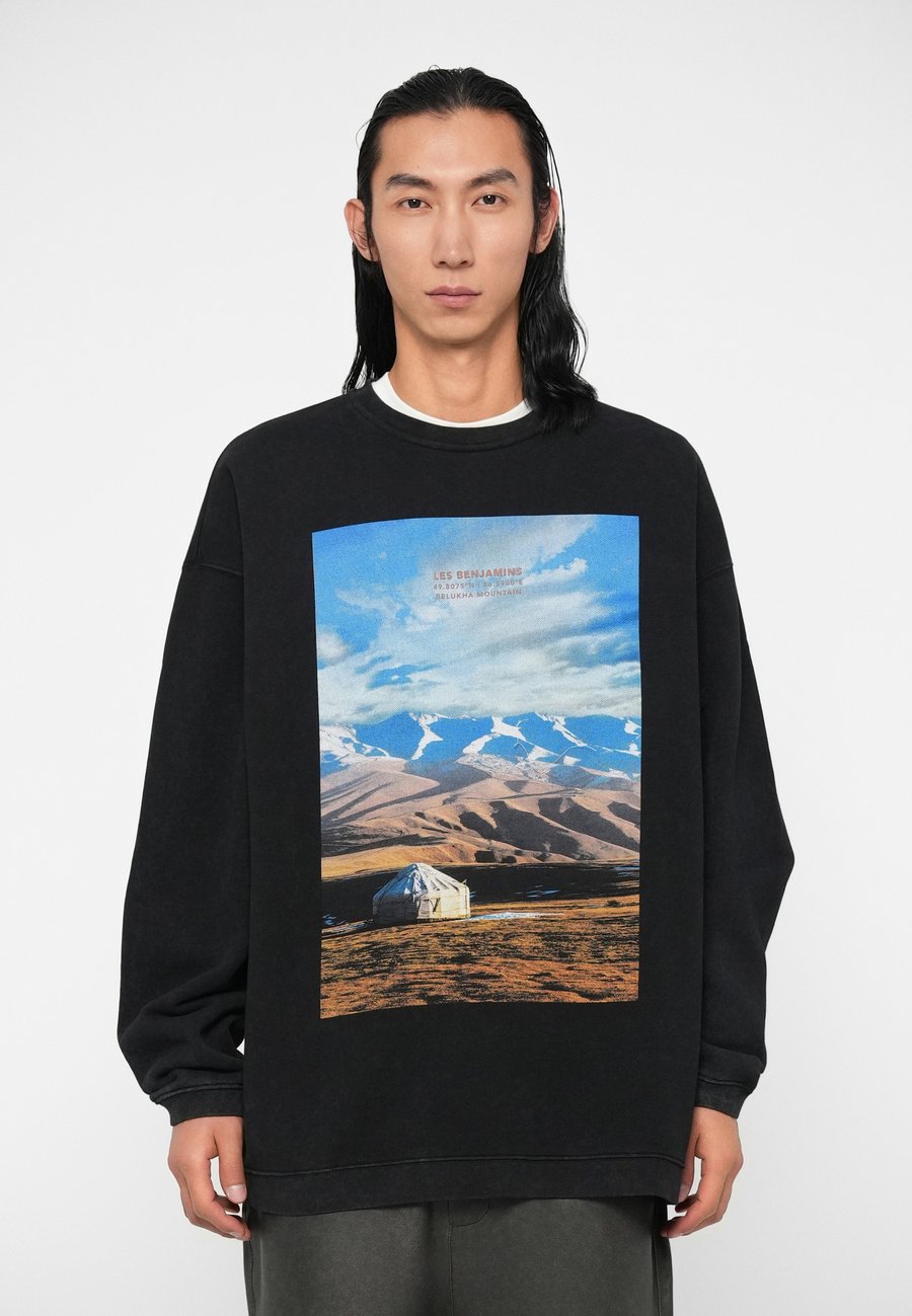 Толстовка Les Benjamins Sweatshirt, Black
Толстовка Les Benjamins Sweatshirt, Black