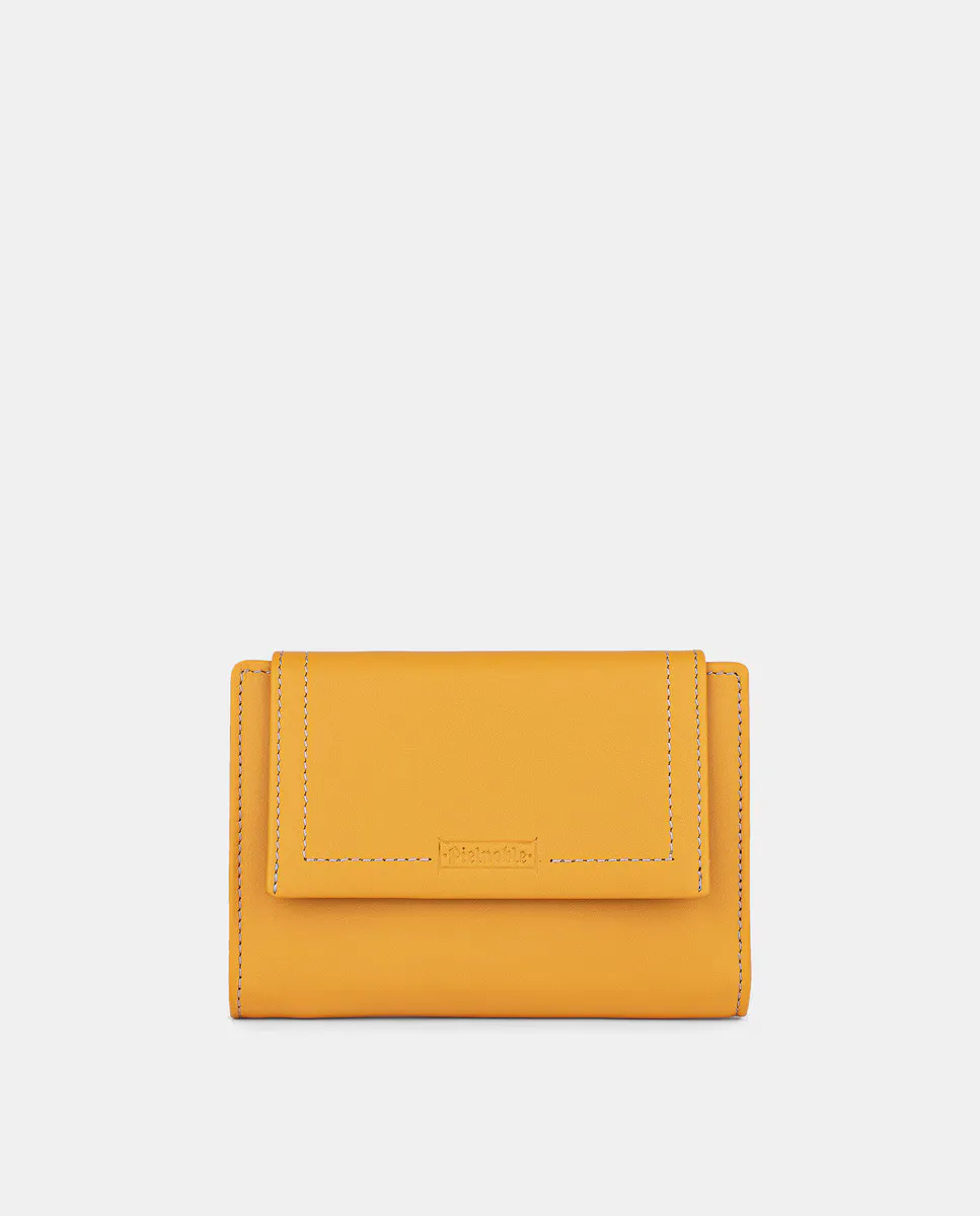 Кошелек женский среднего размера Pielnoble, горчичный
Кошелек женский среднего размера Pielnoble, горчичный