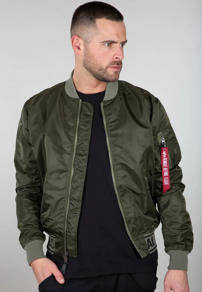 Куртка-бомбер Alpha Industries " Alpha Industries Мужчины - Куртки-бомберы MA-1 LW AR", оливковый, Зеленый, Куртка-бомбер Alpha Industries " Alpha Industries Мужчины - Куртки-бомберы MA-1 LW AR", оливковый
Куртка-бомбер Alpha Industries " Alpha Industries Мужчины - Куртки-бомберы MA-1 LW AR", оливковый, Зеленый, Куртка-бомбер Alpha Industries " Alpha Industries Мужчины - Куртки-бомберы MA-1 LW AR", оливковый