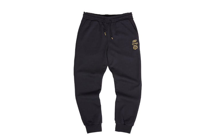 Новогодние вязаные спортивные штаны Men's 0018/Carbon Black Skechers
Новогодние вязаные спортивные штаны Men's 0018/Carbon Black Skechers