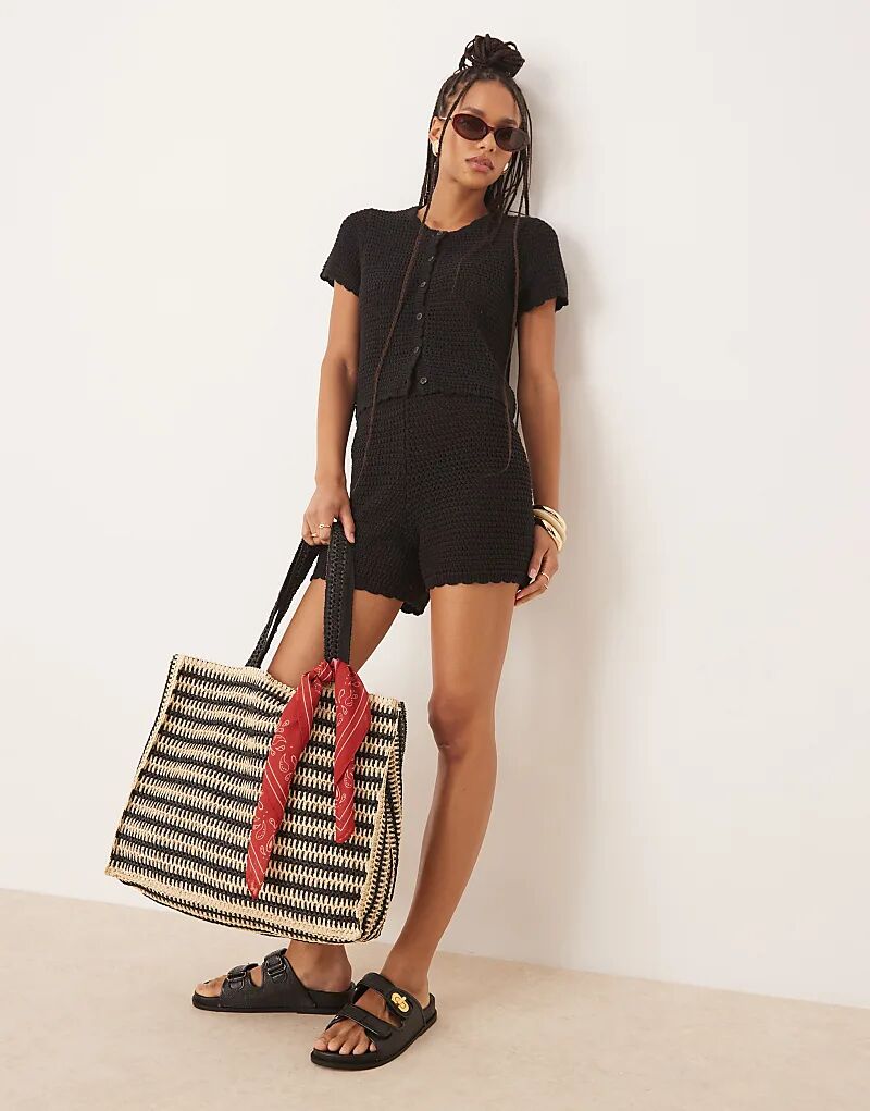 Вязаные шорты Gina Tricot черного цвета
Вязаные шорты Gina Tricot черного цвета