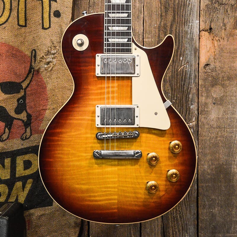 Электрогитара Gibson Custom Shop 60th Anniversary '60 Les Paul Standard Reissue V1 Deep Cherry Sunburst
Электрогитара Gibson Custom Shop 60th Anniversary '60 Les Paul Standard Reissue V1 Deep Cherry Sunburst