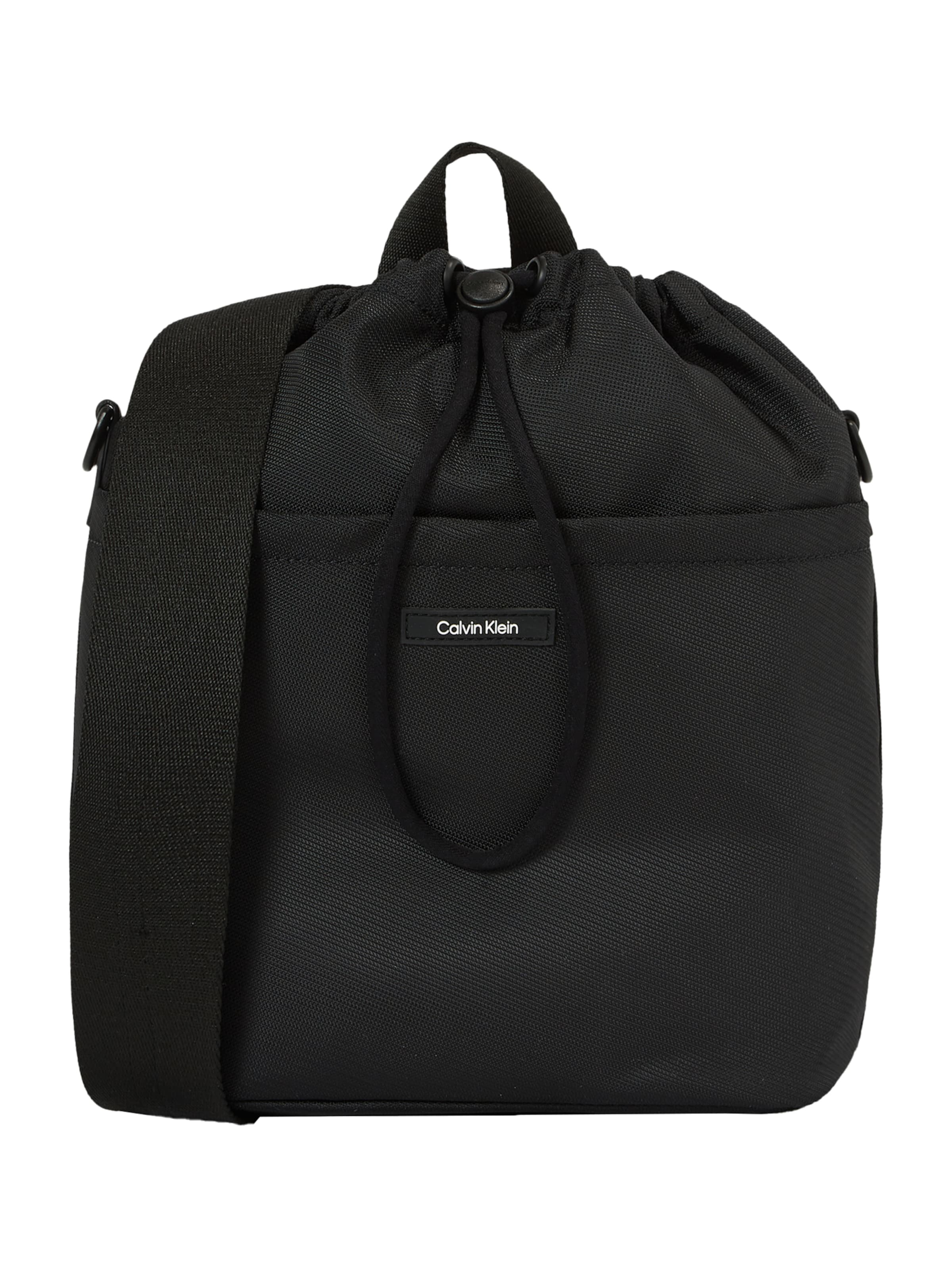 Calvin Klein Сумка через плечо 'Essential' в черном цвете
Calvin Klein Сумка через плечо 'Essential' в черном цвете