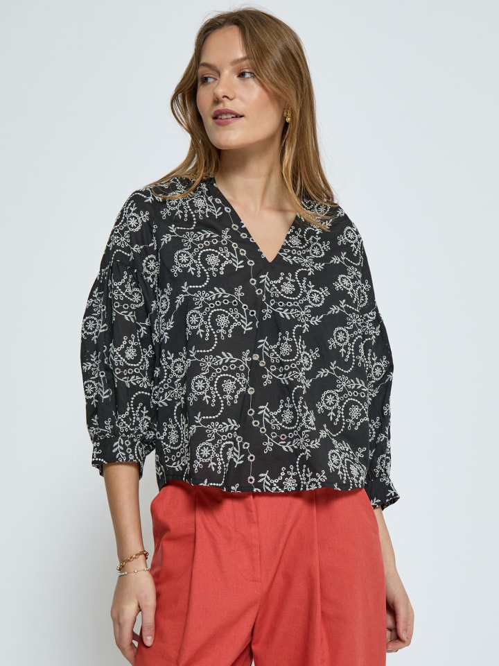 Блузка черного цвета Peppercorn
Блузка черного цвета Peppercorn