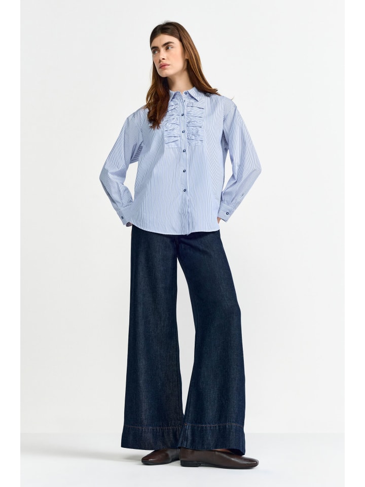 Блузка цвета индиго Rich & Royal
Блузка цвета индиго Rich & Royal