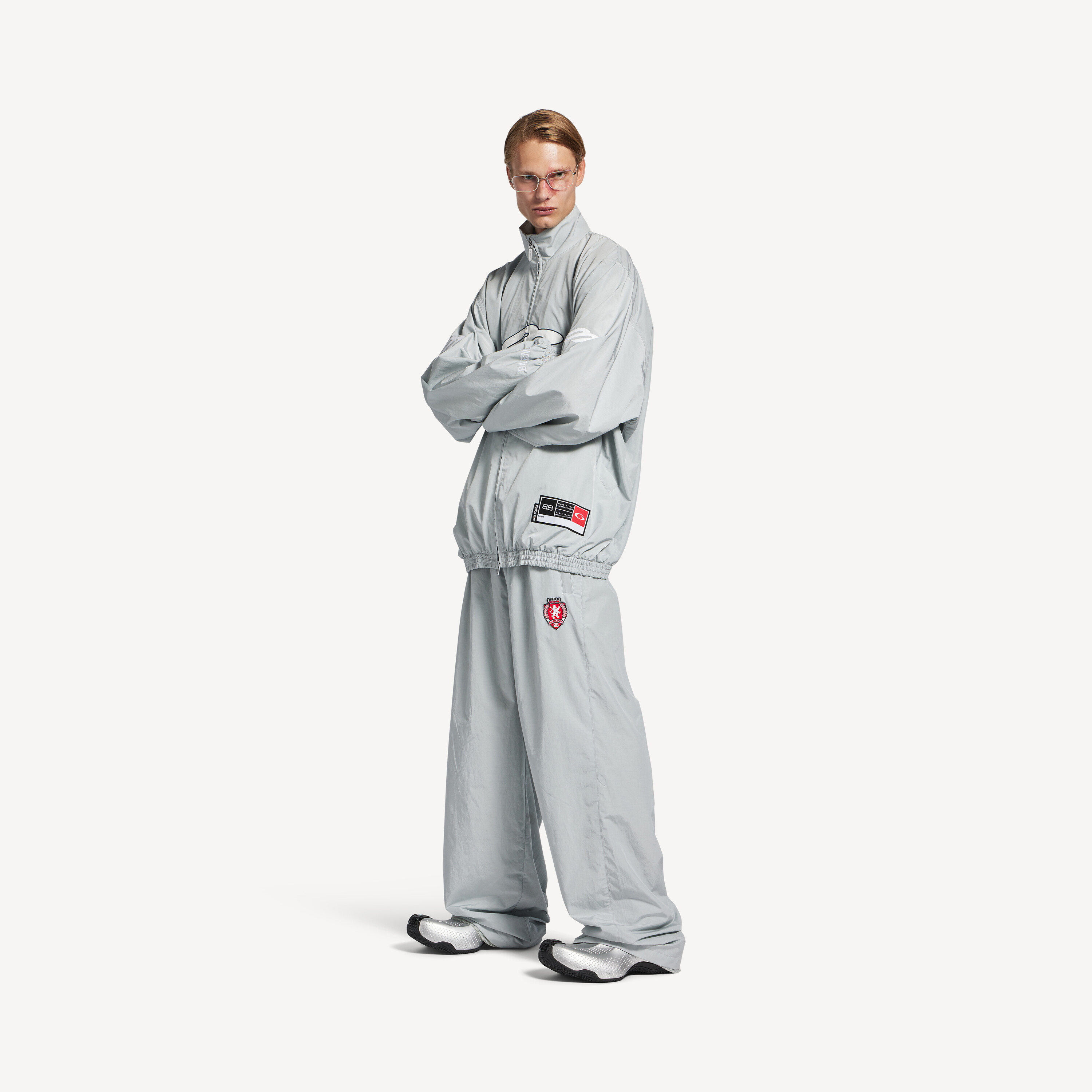Мужские спортивные брюки 3b football в цвете новый серый BALENCIAGA, новый серый
Мужские спортивные брюки 3b football в цвете новый серый BALENCIAGA, новый серый