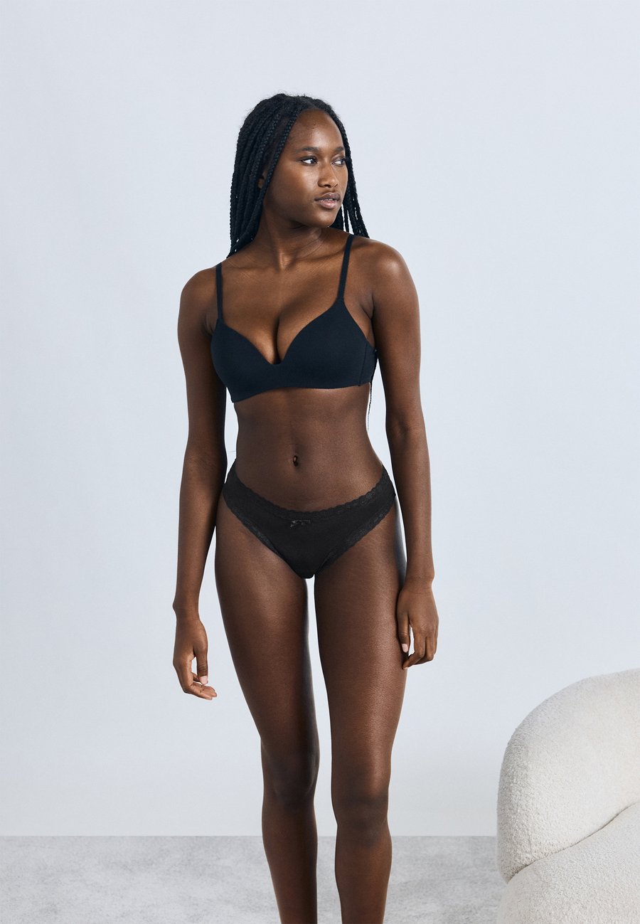 Трусы DORINA ESSENTIAL MICRO THONG 5 PACK, Black/Beige/White/Beige
Трусы DORINA ESSENTIAL MICRO THONG 5 PACK, Black/Beige/White/Beige