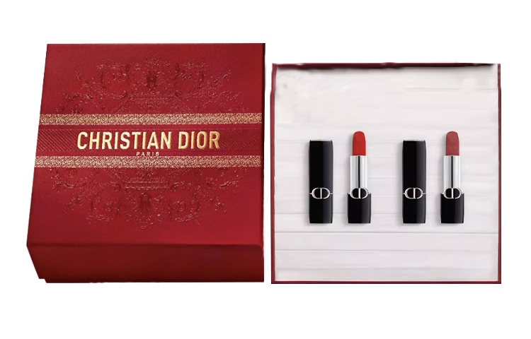 Набор косметики для женщин DIOR
Набор косметики для женщин DIOR