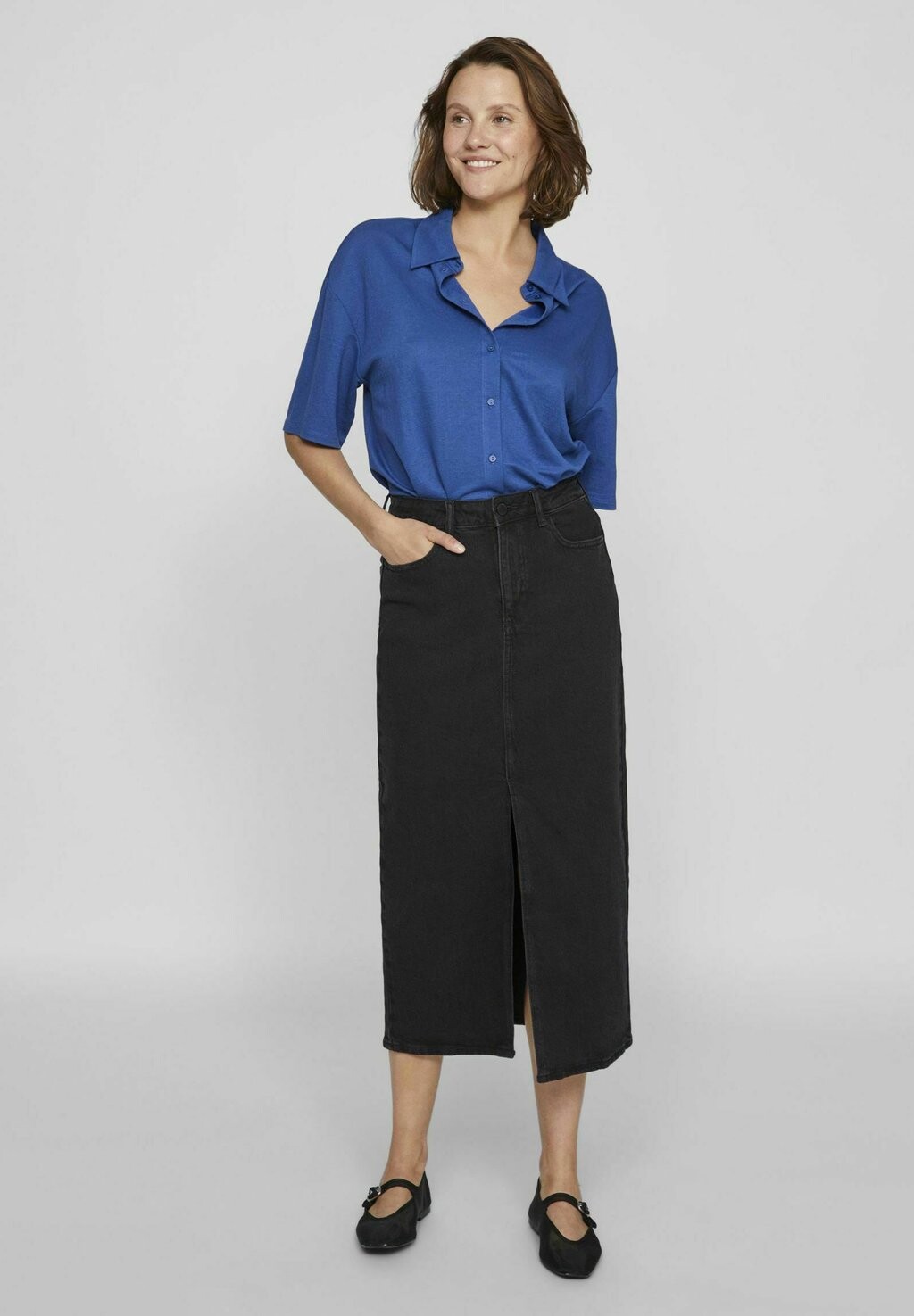 Юбка-карандаш MIDI VILA, черный деним
Юбка-карандаш MIDI VILA, черный деним