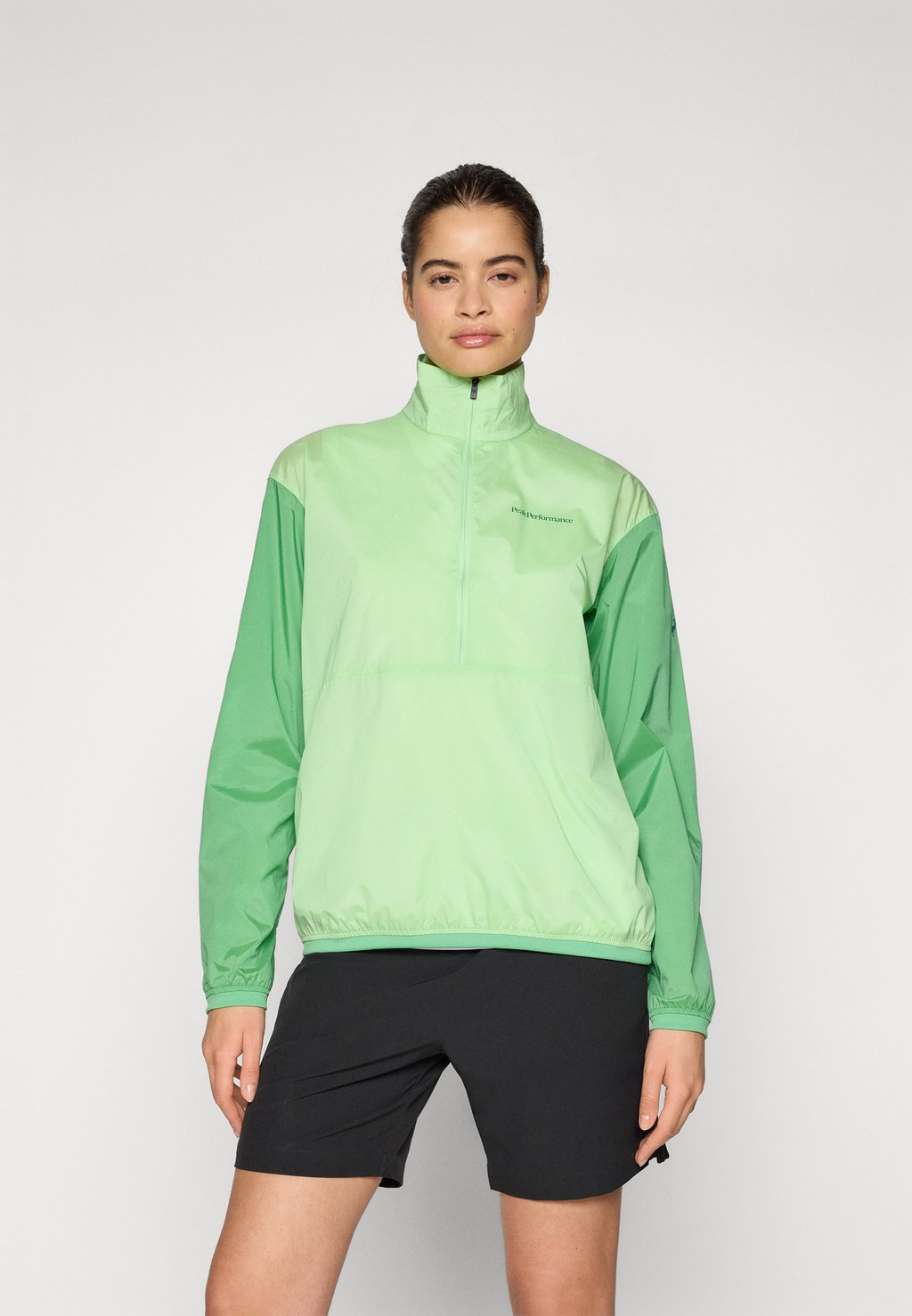 Ветровка CREW Peak Performance, зеленый
Ветровка CREW Peak Performance, зеленый