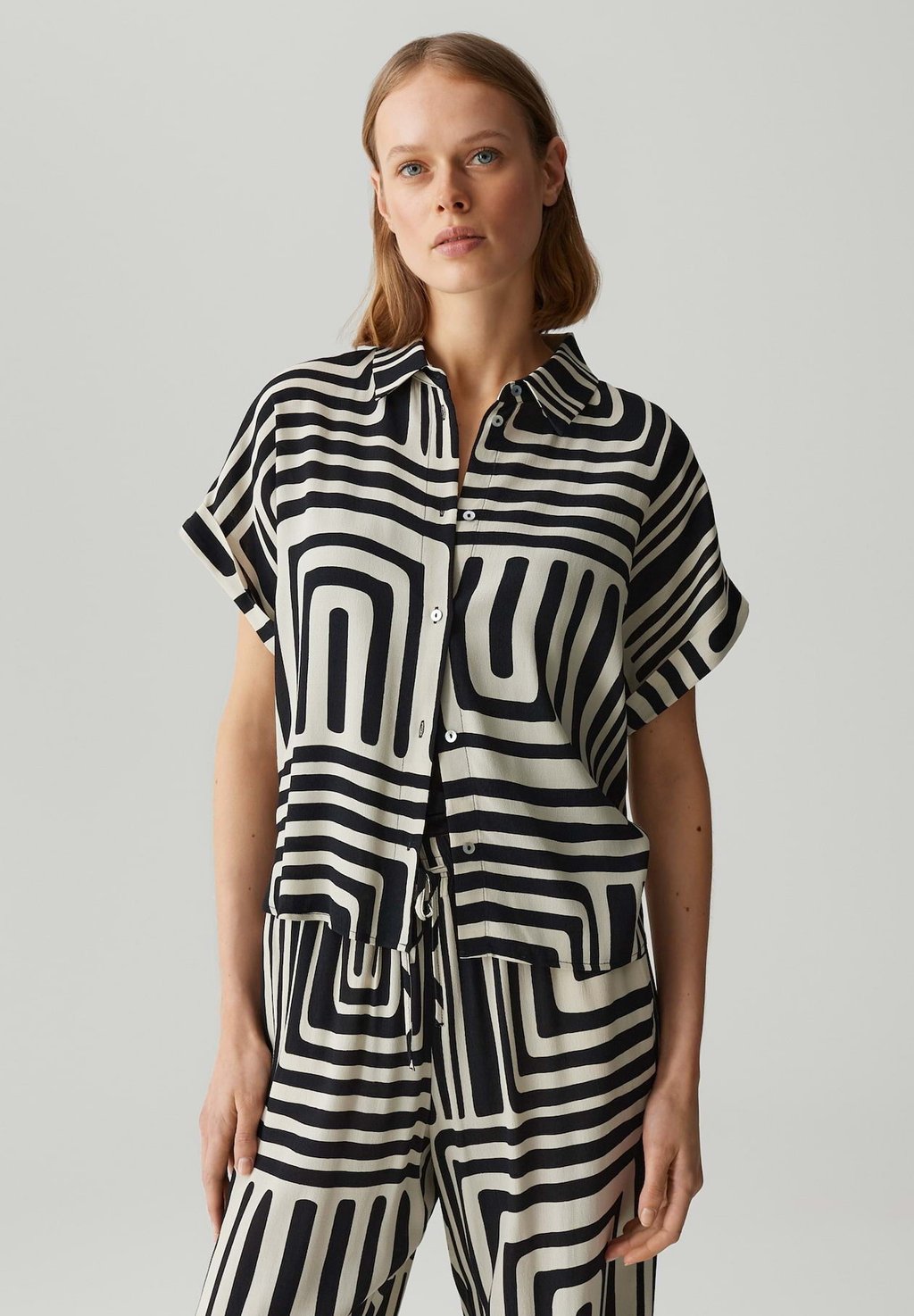 Блузка на пуговицах OPUS PANTS, черный
Блузка на пуговицах OPUS PANTS, черный