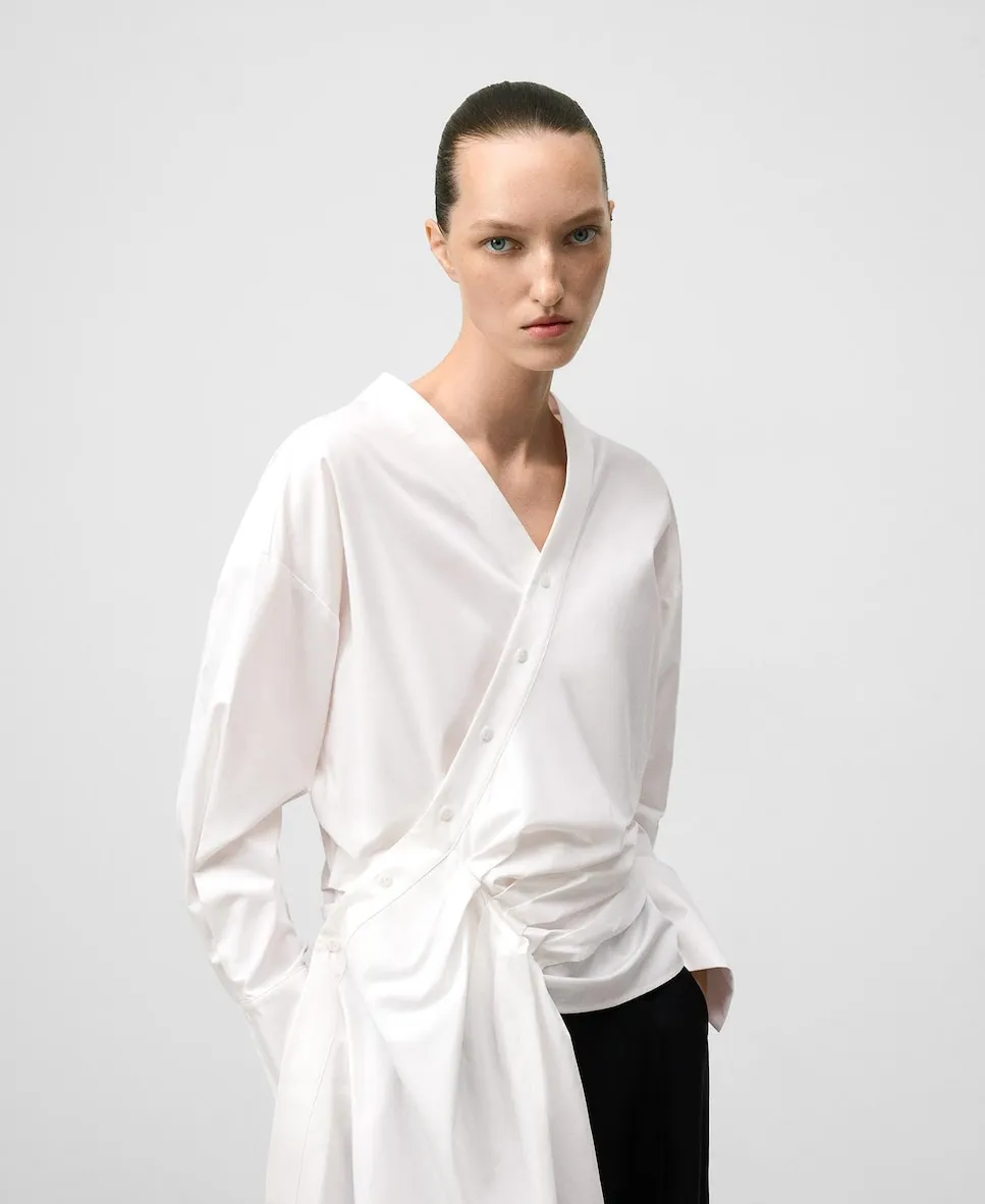 Женская рубашка с перекрестной застежкой и боковыми воланами Adolfo Dominguez, белый
Женская рубашка с перекрестной застежкой и боковыми воланами Adolfo Dominguez, белый