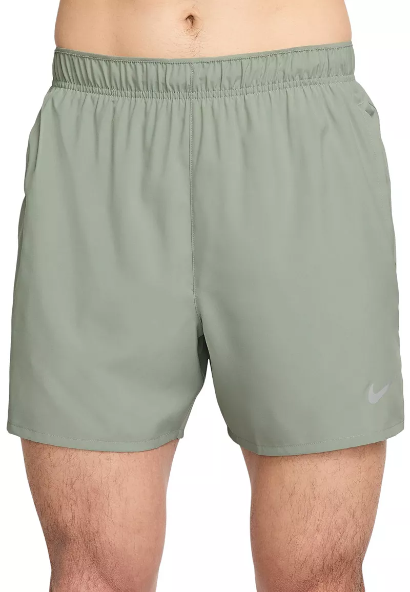 Мужские универсальные шорты Nike Dri-FIT Challenger 5 дюймов с короткой подкладкой, цвет Jade Horizon
Мужские универсальные шорты Nike Dri-FIT Challenger 5 дюймов с короткой подкладкой, цвет Jade Horizon