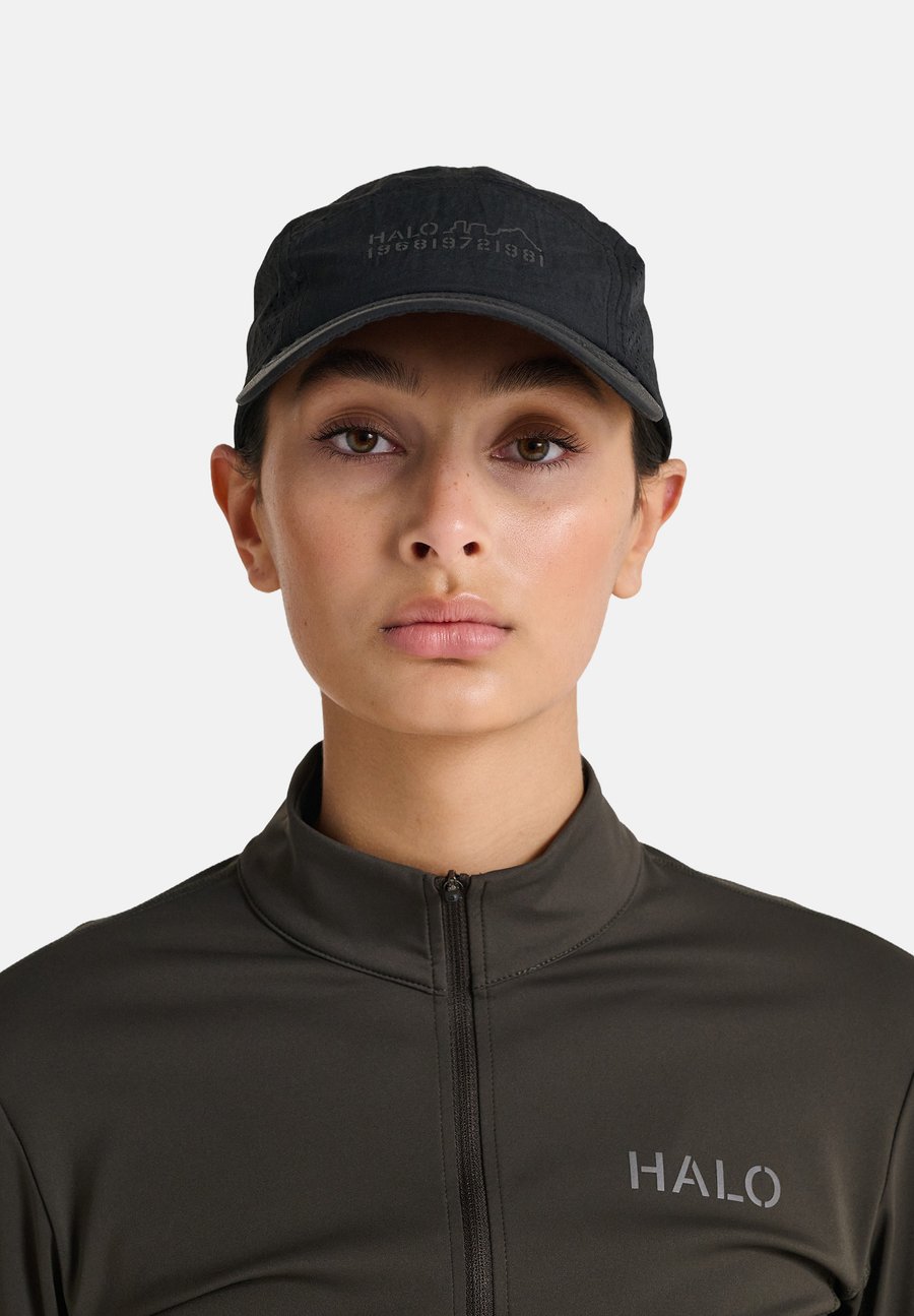 Бейсболка HALO LIGHTWEIGHT, Black Black/Black
Бейсболка HALO LIGHTWEIGHT, Black Black/Black