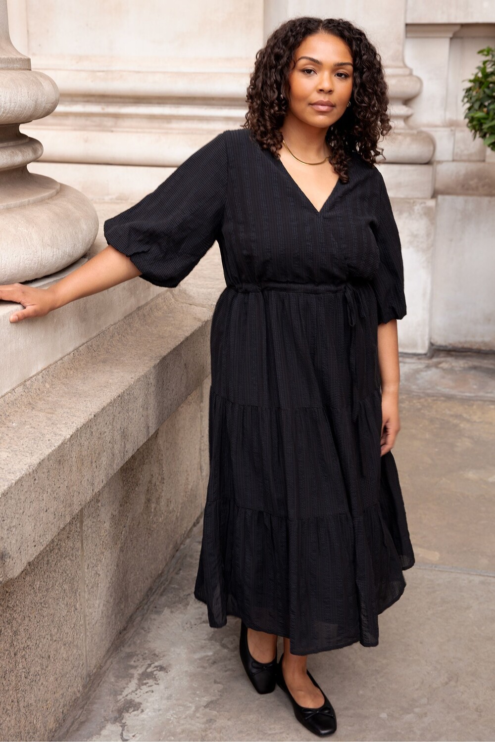 Платье миди с фактурной фактурой, многослойное Live Unlimited, черный
Платье миди с фактурной фактурой, многослойное Live Unlimited, черный