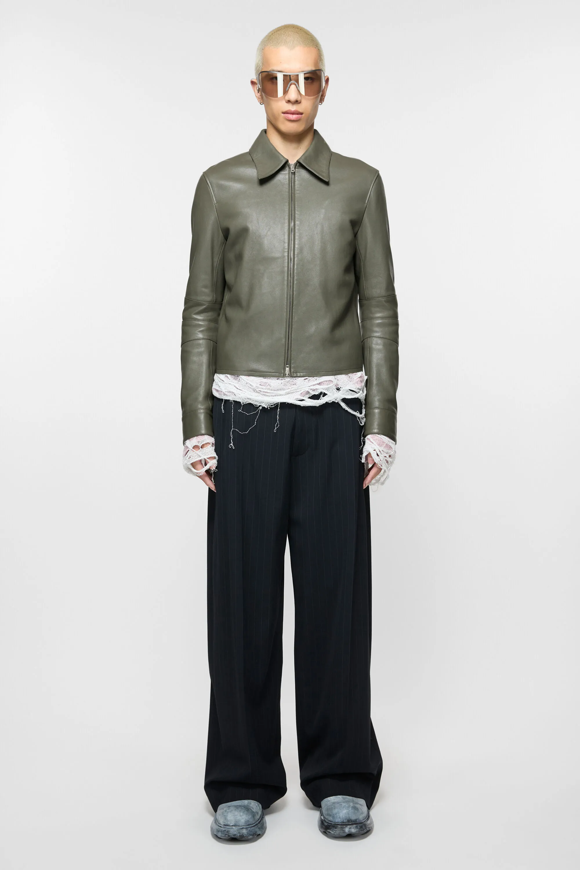 Кожаная куртка Acne Studios, пыльно-зеленый
Кожаная куртка Acne Studios, пыльно-зеленый