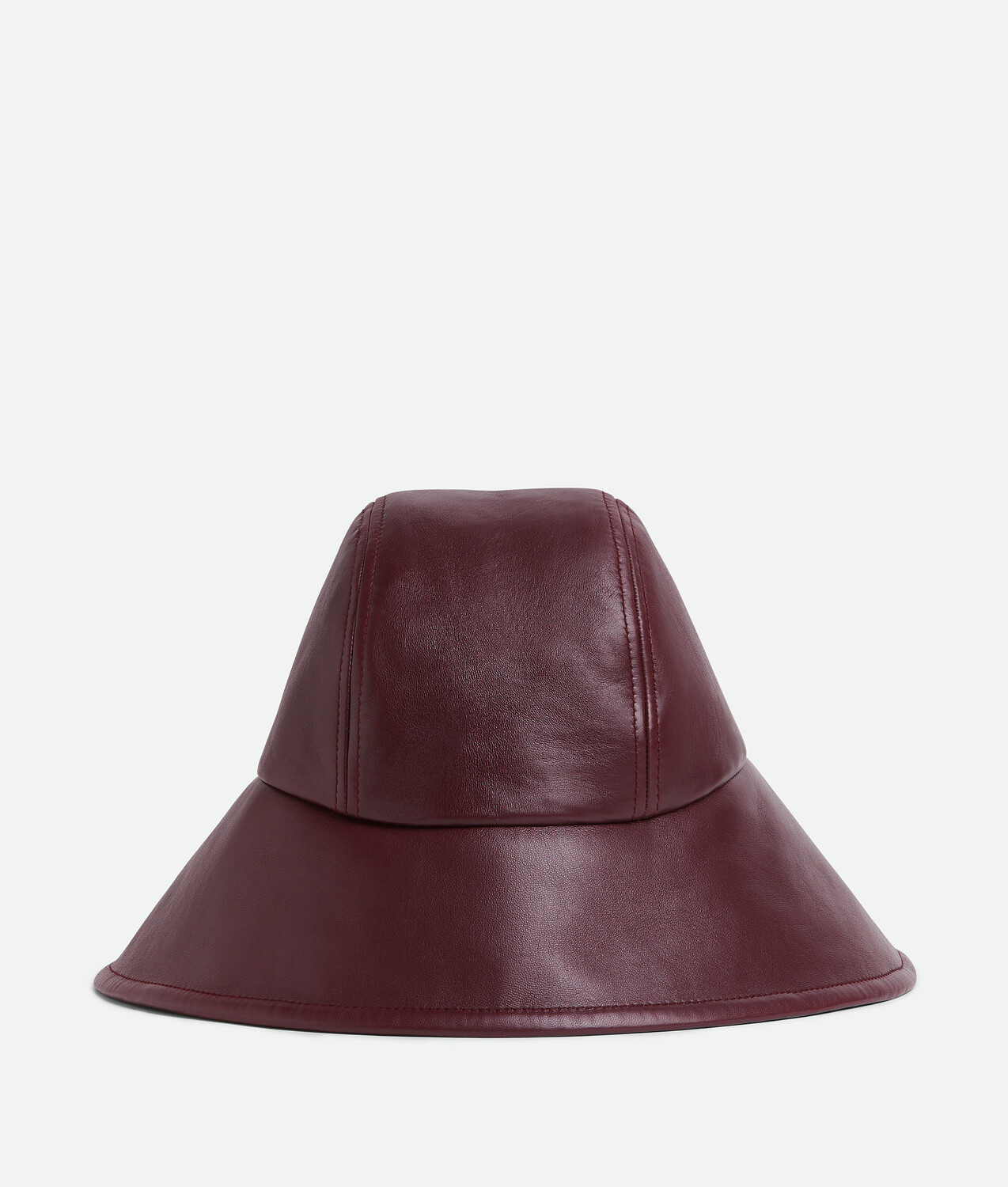 Leather hat BOTTEGA VENETA, баклажан
Leather hat BOTTEGA VENETA, баклажан