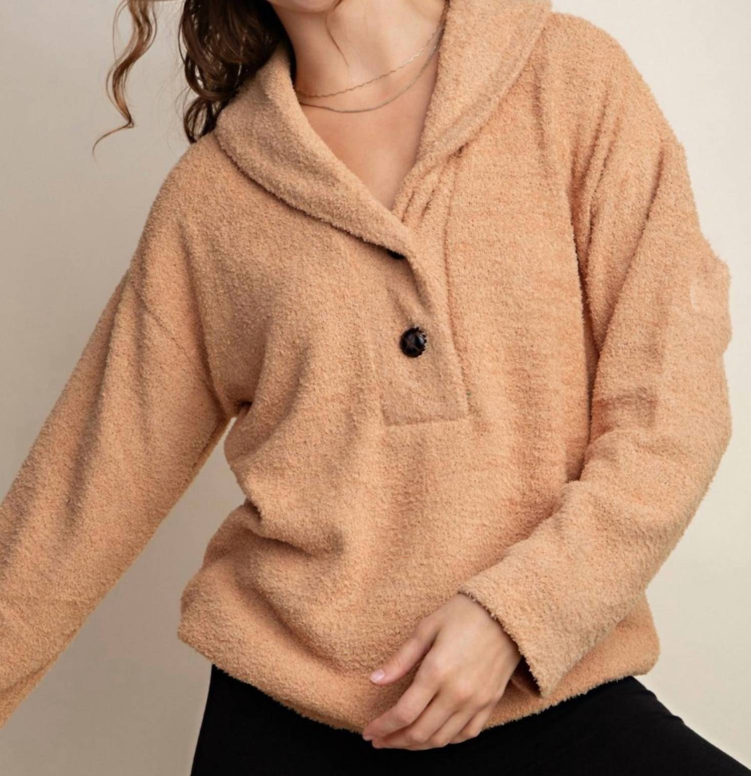 KORI Свитер-пуловер Lucia бежевого цвета
KORI Свитер-пуловер Lucia бежевого цвета