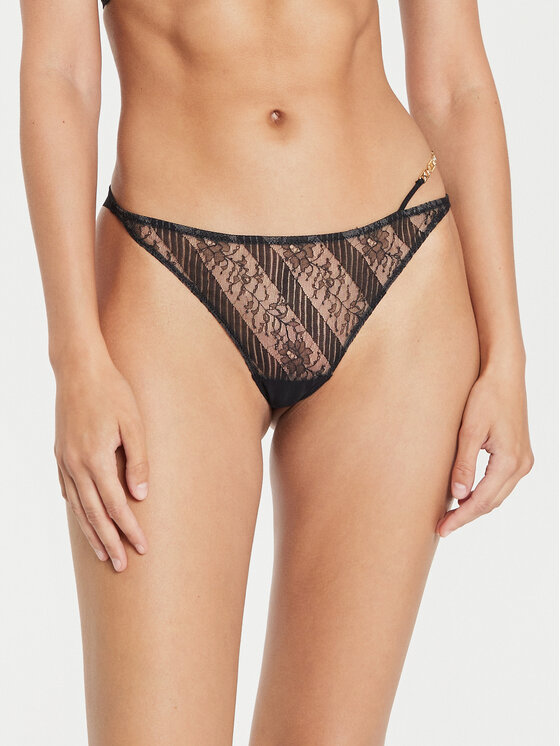 Женские трусы бразилиана Slash C010G0 Chantelle, черный
Женские трусы бразилиана Slash C010G0 Chantelle, черный