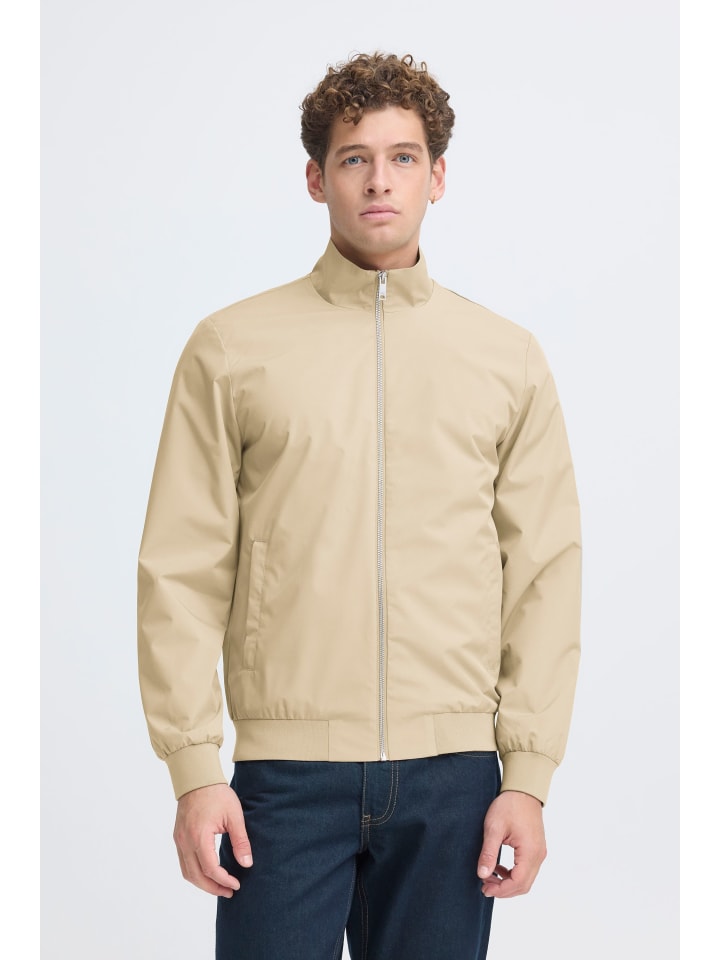 CASUAL FRIDAY Бомбер CFJOSHU серо-зеленого цвета
CASUAL FRIDAY Бомбер CFJOSHU серо-зеленого цвета