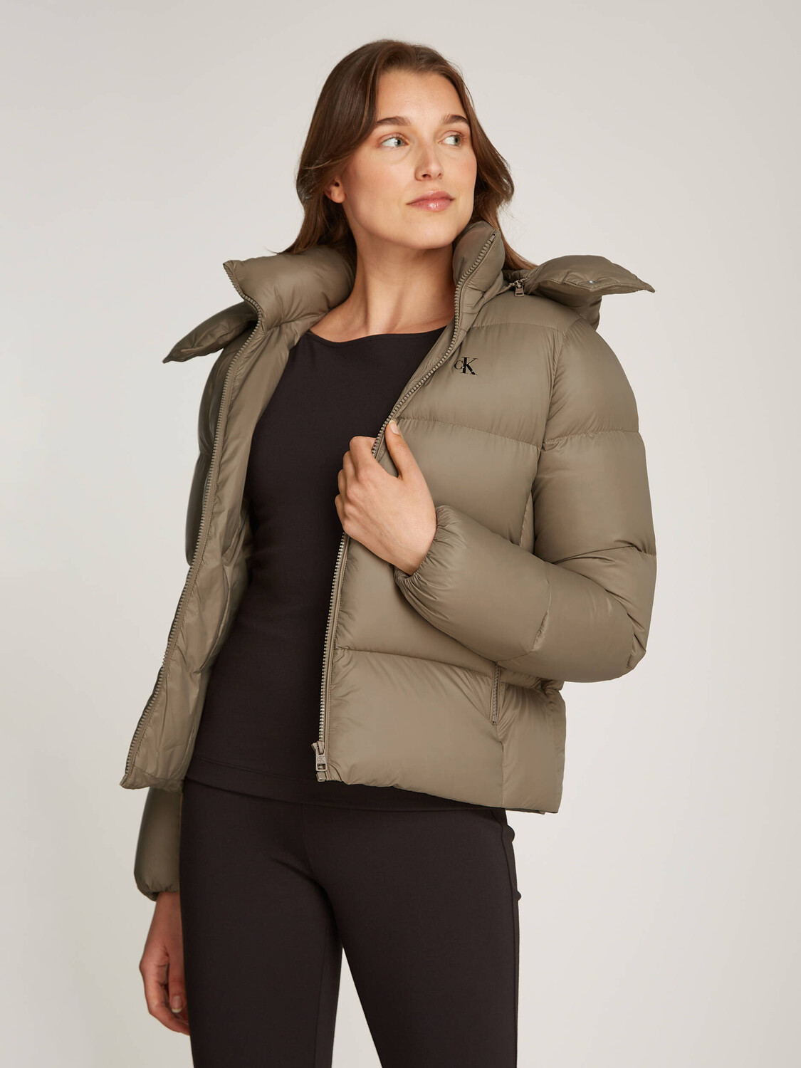 Куртка Calvin Klein Jeans Short Down Puffer, коричневый
Куртка Calvin Klein Jeans Short Down Puffer, коричневый