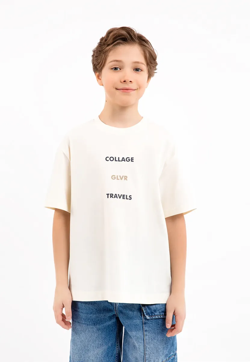 Футболка Gulliver с классными принтами шрифтов, бежевый
Футболка Gulliver с классными принтами шрифтов, бежевый