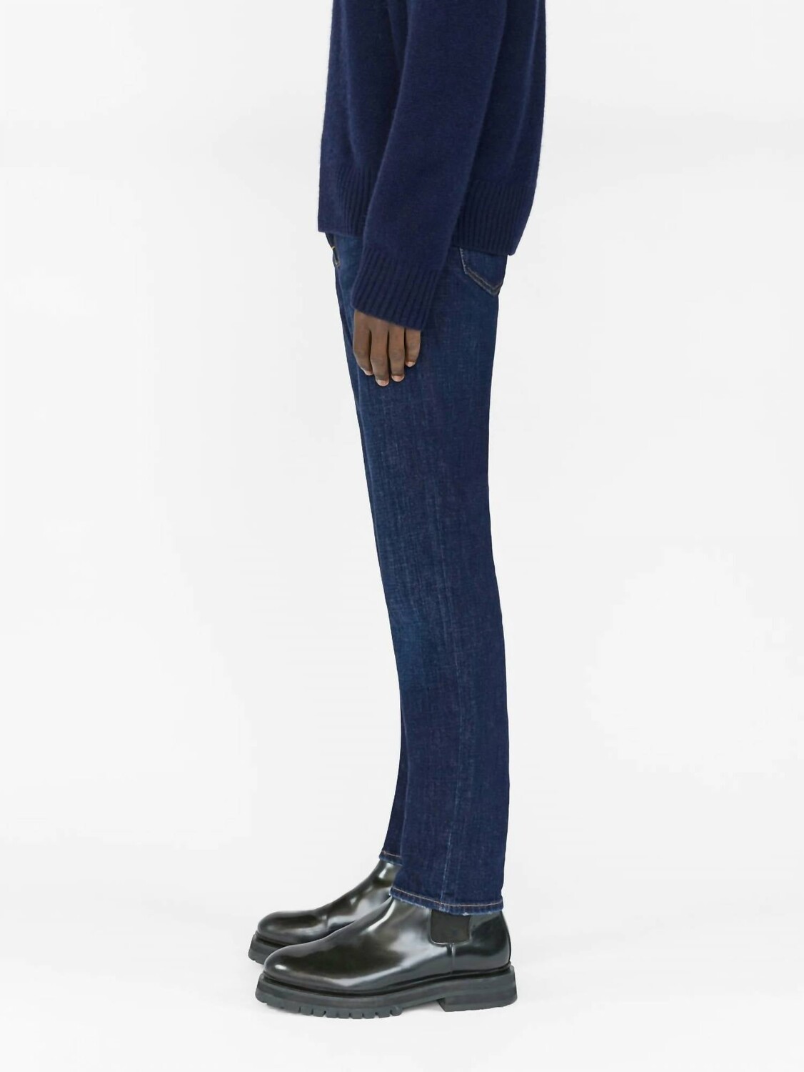 Джинсы L'homme Slim в Балтии FRAME
Джинсы L'homme Slim в Балтии FRAME