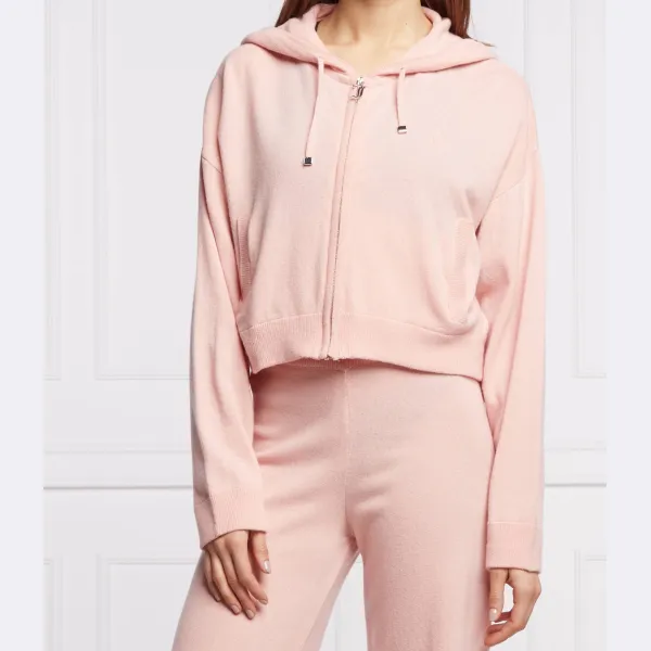 Укороченный свитшот Juicy Couture
Укороченный свитшот Juicy Couture