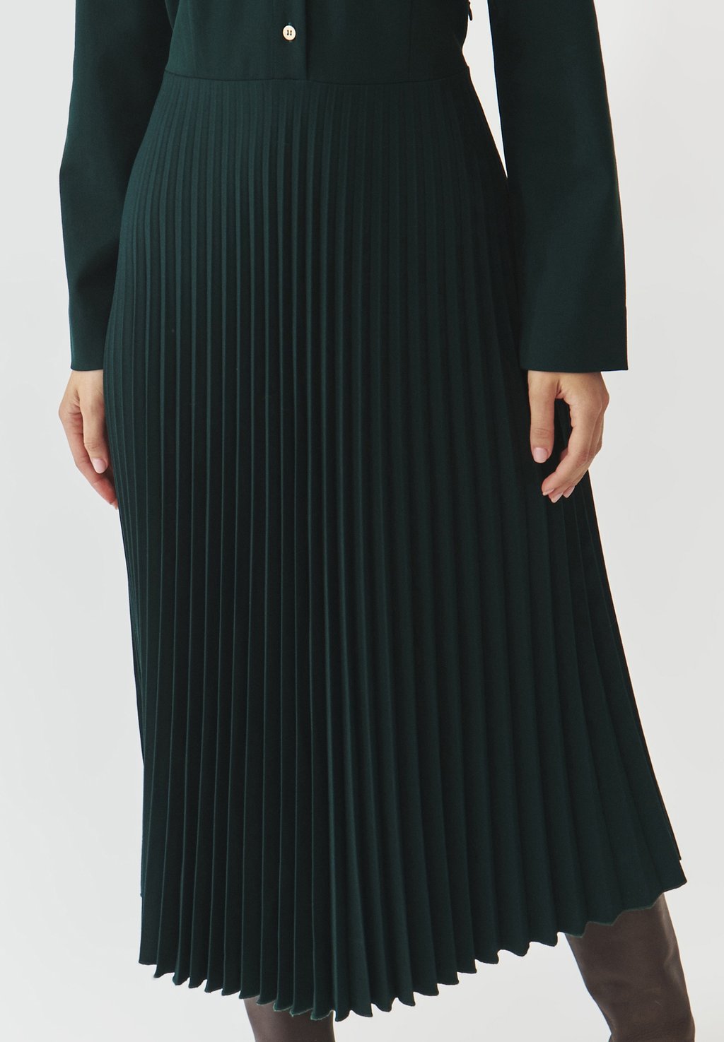 Платье-рубашка NOKA TATUUM, темно-зеленый
Платье-рубашка NOKA TATUUM, темно-зеленый