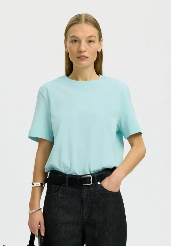 Базовая футболка свободного кроя Selected Femme, Blue Glow, Синий, Базовая футболка свободного кроя Selected Femme, Blue Glow
Базовая футболка свободного кроя Selected Femme, Blue Glow, Синий, Базовая футболка свободного кроя Selected Femme, Blue Glow