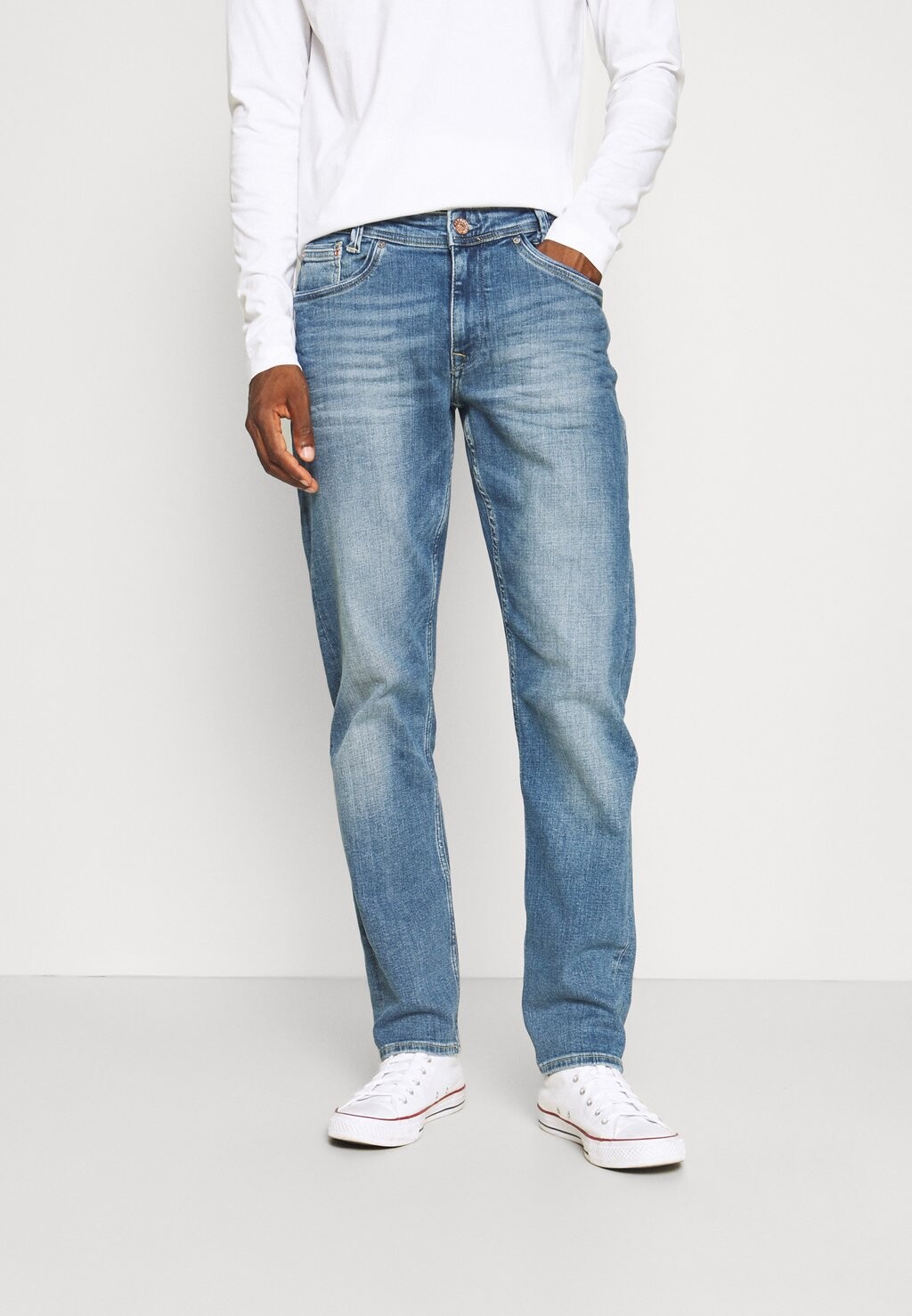 Джинсы прямого кроя RILEY Petrol Industries, цвет medium used
Джинсы прямого кроя RILEY Petrol Industries, цвет medium used