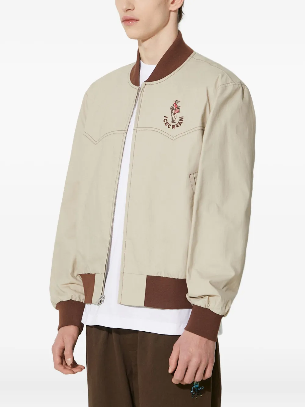 Куртка-бомбер с вышитым логотипом ICECREAM, нейтральный
Куртка-бомбер с вышитым логотипом ICECREAM, нейтральный