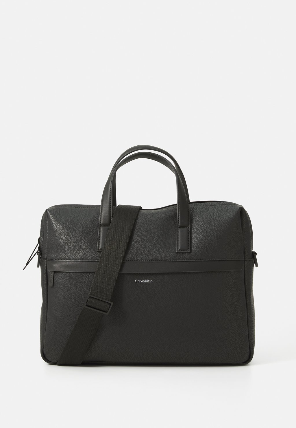 Сумка для ноутбука MUST LAPTOP BAG Calvin Klein, черный
Сумка для ноутбука MUST LAPTOP BAG Calvin Klein, черный