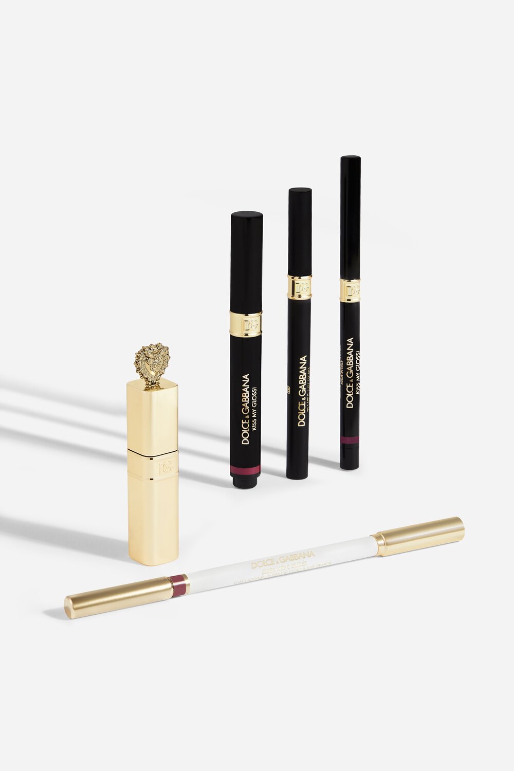 Набор для макияжа dolce&gabbana wicked wine Dolce & Gabbana, кисть для макияжа губ dolce&gabbana
Набор для макияжа dolce&gabbana wicked wine Dolce & Gabbana, кисть для макияжа губ dolce&gabbana