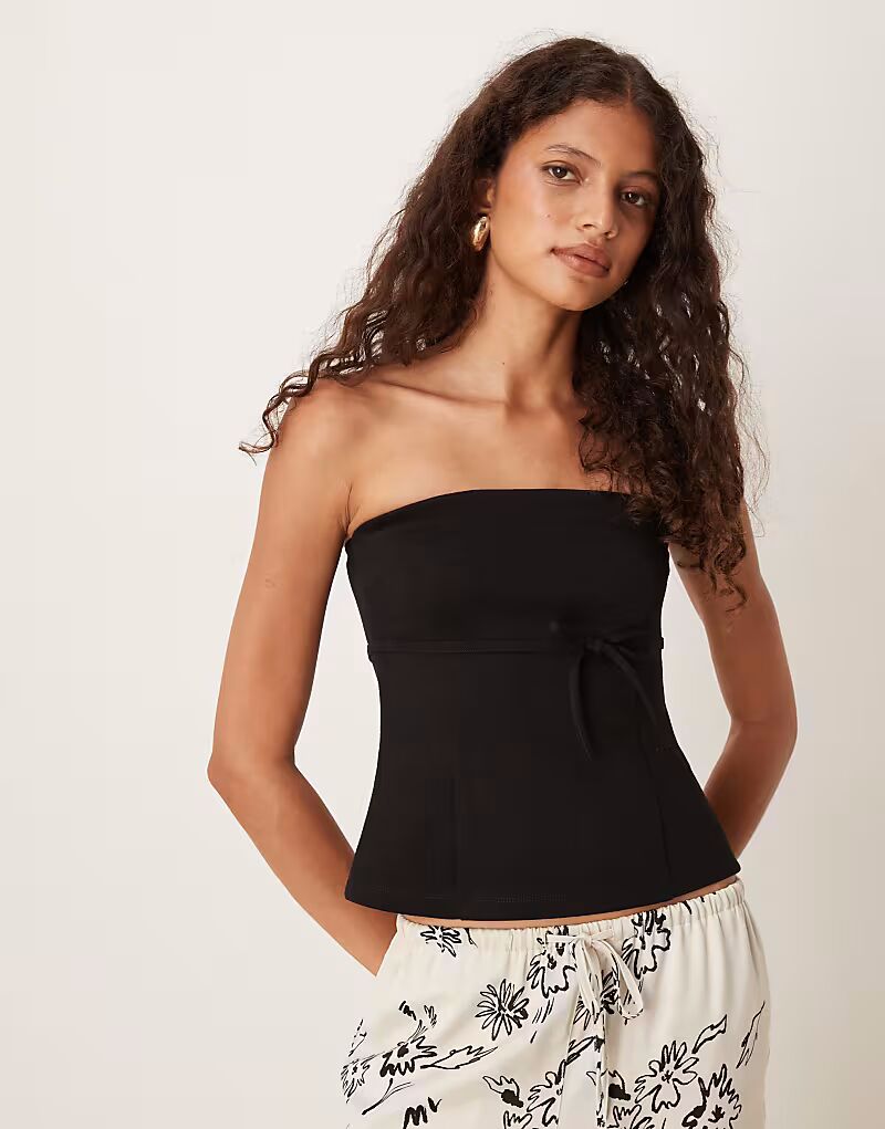 Топ-бандо из трикотажного твила черного цвета с завязкой на талии Asos Design
Топ-бандо из трикотажного твила черного цвета с завязкой на талии Asos Design