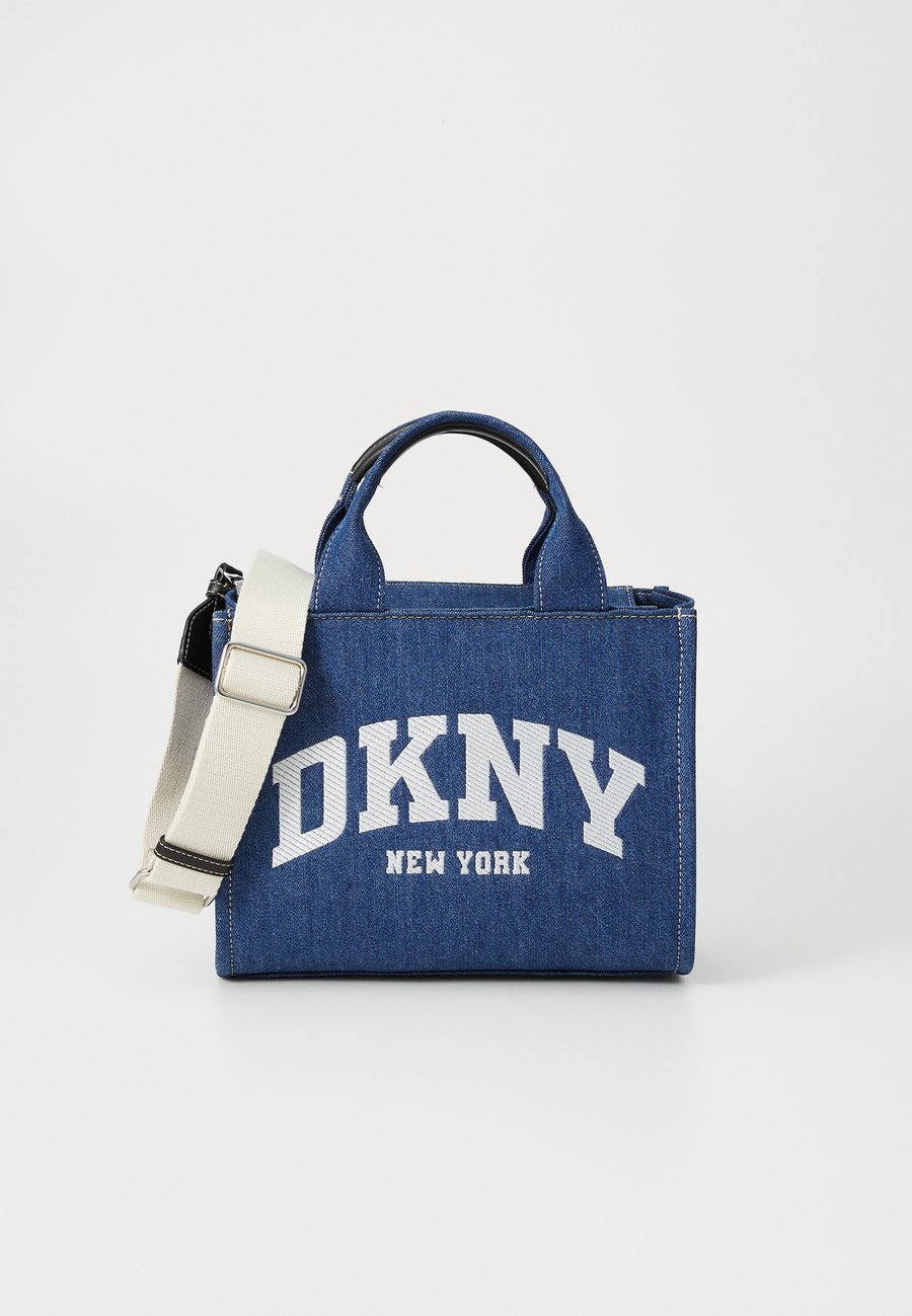 Сумка DKNY HADLEE TOTE, Dark Denim/Black/Blue Denim
Сумка DKNY HADLEE TOTE, Dark Denim/Black/Blue Denim