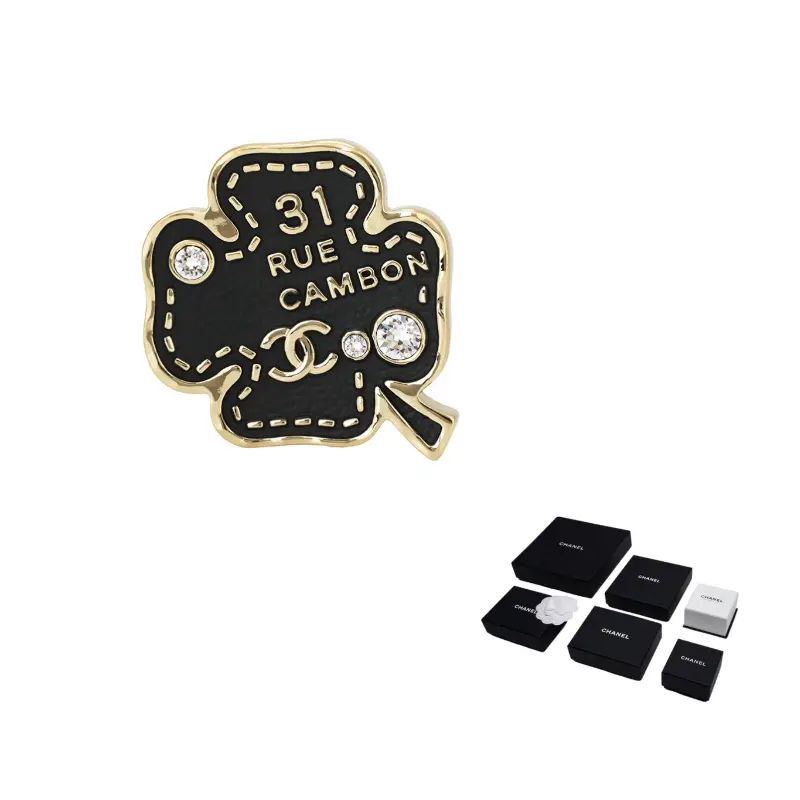 Брошь унисекс CHANEL
Брошь унисекс CHANEL