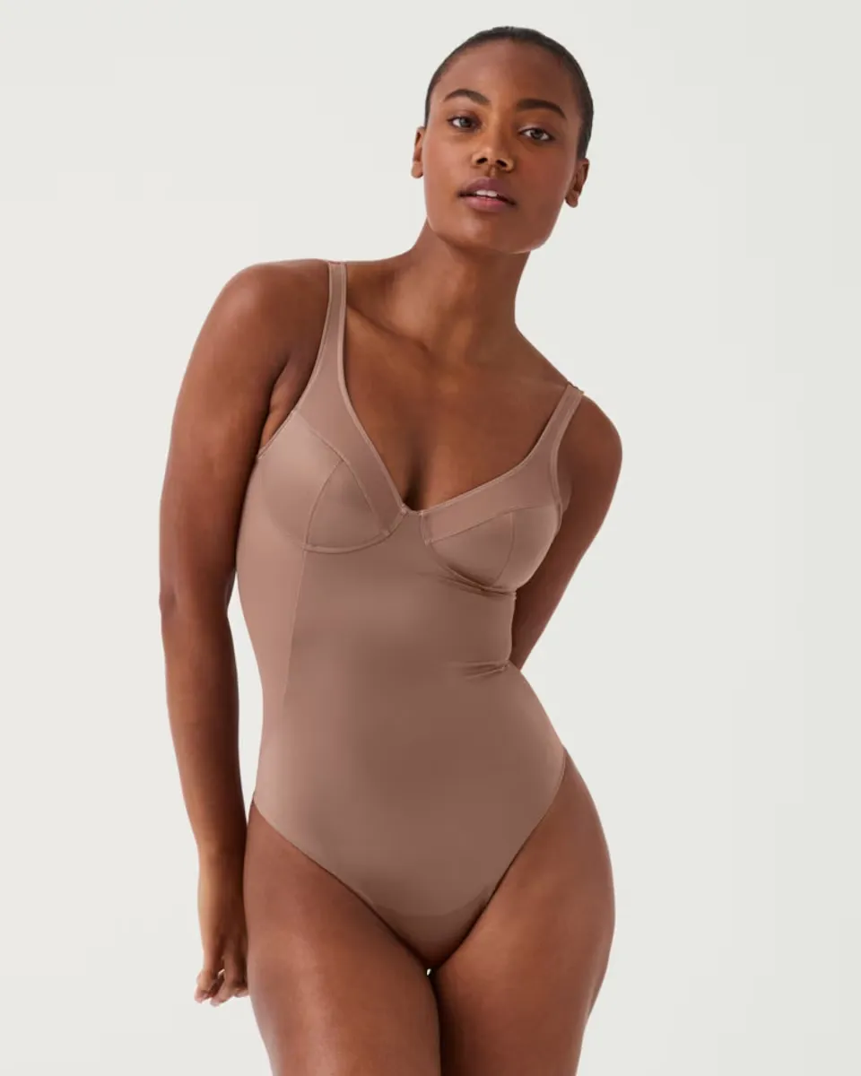 Корректирующее белье, сетчатое боди-стринги Spanx, черный
Корректирующее белье, сетчатое боди-стринги Spanx, черный