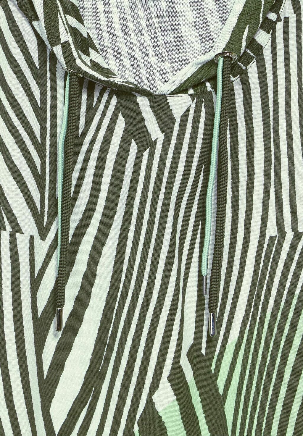 Футболка с принтом MIT KAPUZE Cecil, зеленый
Футболка с принтом MIT KAPUZE Cecil, зеленый