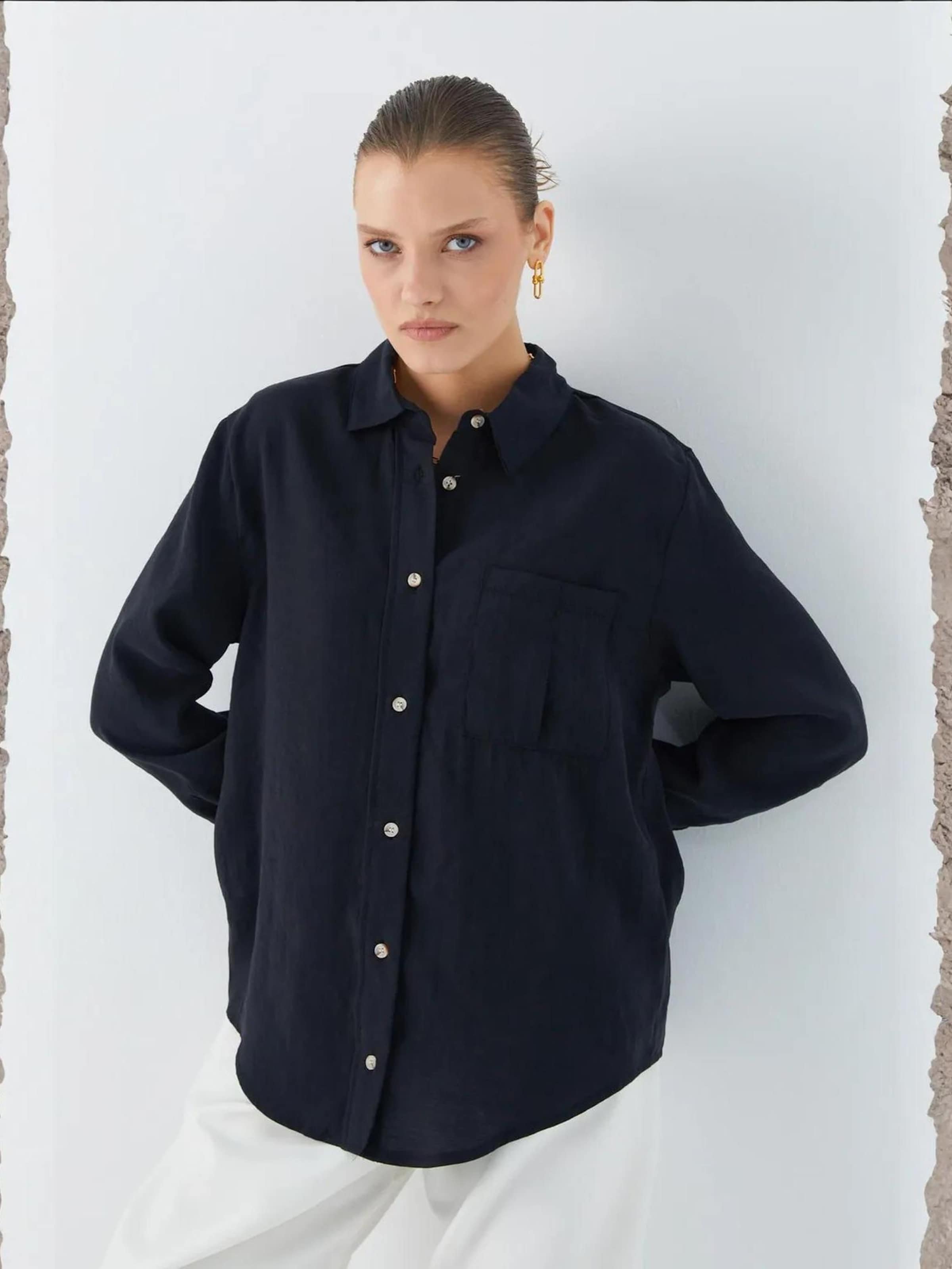 MixRay Блузка в черном цвете
MixRay Блузка в черном цвете