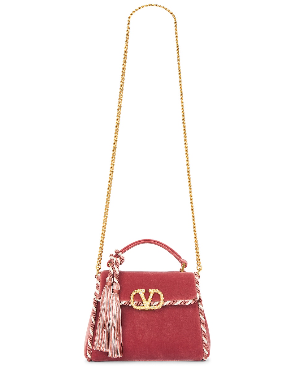 Мини-сумка V Sling с верхней ручкой Valentino Garavani, Phard
Мини-сумка V Sling с верхней ручкой Valentino Garavani, Phard