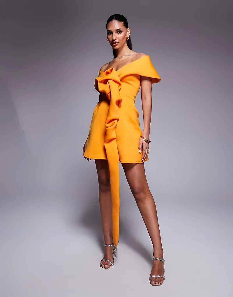 Мини-платье ASOS DESIGN с открытыми плечами, декоративными деталями спереди и юбкой А-силуэта оранжевого цвета из ткани в стиле «скуба»
Мини-платье ASOS DESIGN с открытыми плечами, декоративными деталями спереди и юбкой А-силуэта оранжевого цвета из ткани в стиле «скуба»