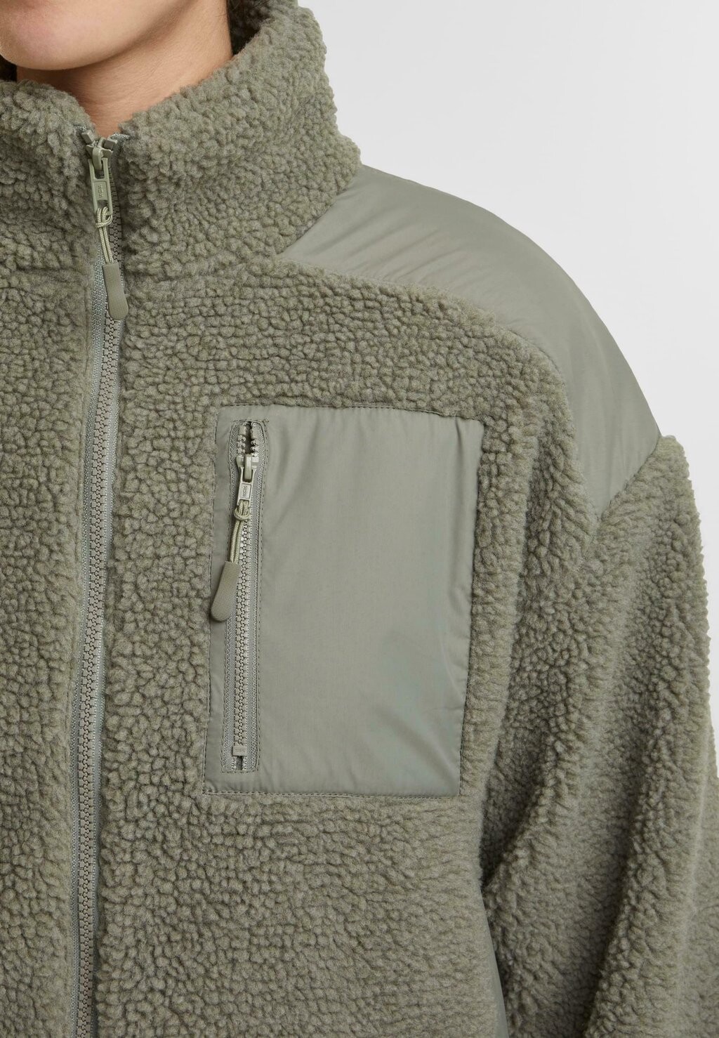 Флисовая куртка Urban Classics, зеленый
Флисовая куртка Urban Classics, зеленый