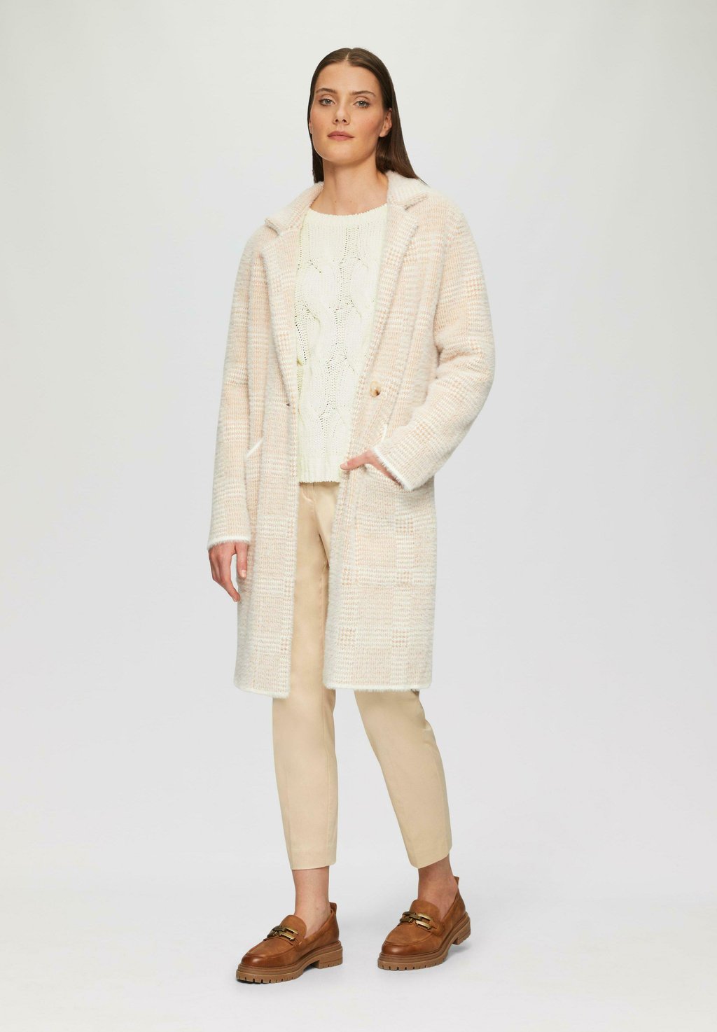 Джемпер s.Oliver BLACK LABEL, молочный
Джемпер s.Oliver BLACK LABEL, молочный