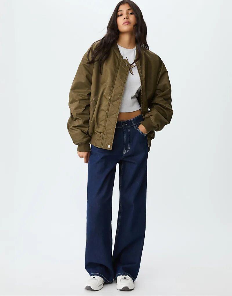 Куртка-бомбер Stradivarius с эффектом потертости оливково-зеленого цвета
Куртка-бомбер Stradivarius с эффектом потертости оливково-зеленого цвета