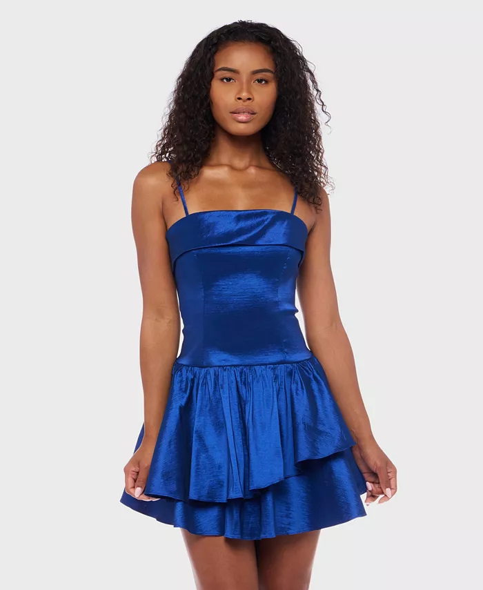 Короткое платье без рукавов с расклешенным лифом для юниоров Alex & Sophia
Короткое платье без рукавов с расклешенным лифом для юниоров Alex & Sophia