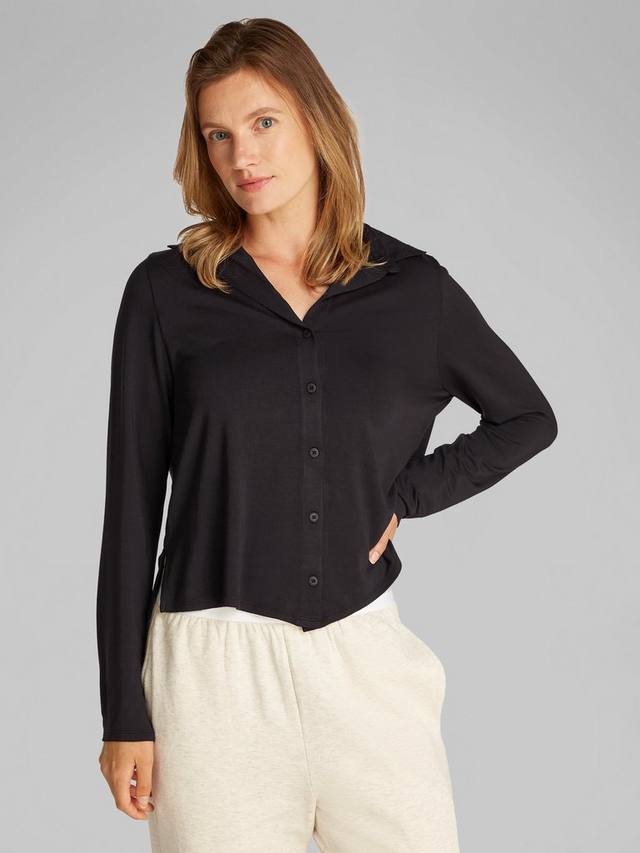 Ультрамягкая пижамная рубашка на пуговицах Calvin Klein, Black
Ультрамягкая пижамная рубашка на пуговицах Calvin Klein, Black